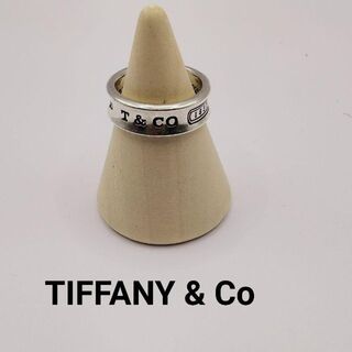 ティファニー(Tiffany & Co.)のTIFFANY&Co ティファニー　ナローリング シルバー925 T&C　11号(イヤリング)