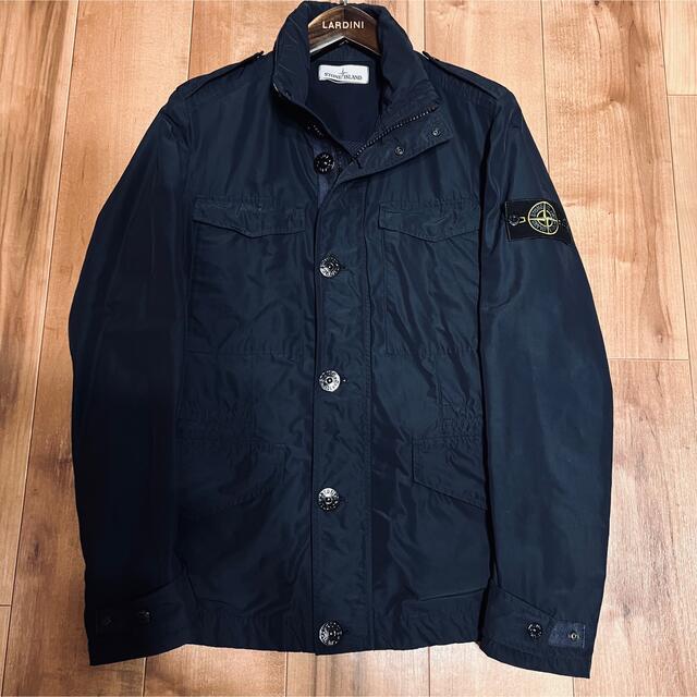 【美品】STONE ISLAND M-65 フィールドジャケット S ネイビーのサムネイル