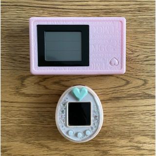 バンダイ(BANDAI)のたまごっちピース　ピンク　ポケットデザイナー　セット(携帯用ゲーム機本体)