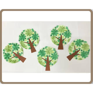 フラワーツリー　（グリーン系）　花　木　壁面飾り(型紙/パターン)