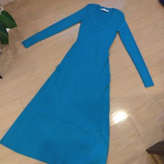 ザラ(ZARA)の【専用です】ZARA⭐リブニットワンピース　フレア(ロングワンピース/マキシワンピース)