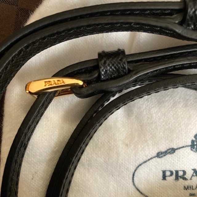 PRADA(プラダ)の新品PRADAプラダ　ミニショルダーバッグ レディースのバッグ(ショルダーバッグ)の商品写真