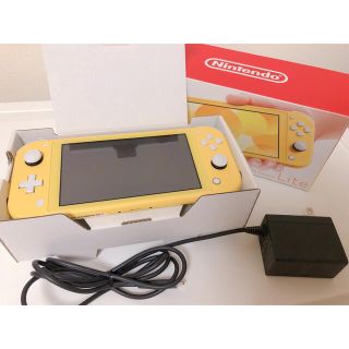 ニンテンドースイッチ(Nintendo Switch)のNintendo Switch Lite(携帯用ゲーム機本体)