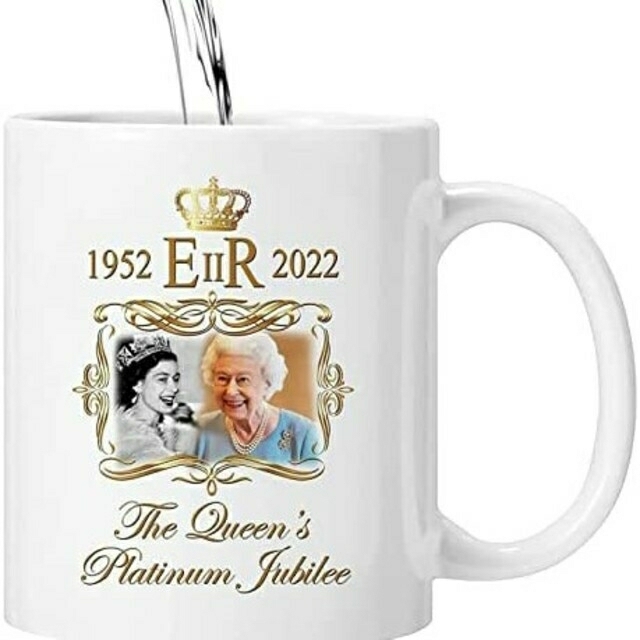 食器新品 エリザベス女王 プラチナジュビリー 記念マグカップ