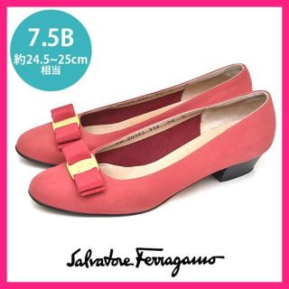 サルヴァトーレフェラガモ(Salvatore Ferragamo)のフェラガモ ヴァラリボン アーモンドトゥ パンプス 7.5B(約24.5-25(ハイヒール/パンプス)