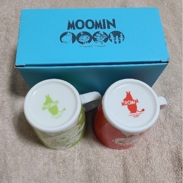 MOOMIN(ムーミン)のスナフキン リトルミィ マグカップ 2個セット 山加商店 インテリア/住まい/日用品のキッチン/食器(グラス/カップ)の商品写真