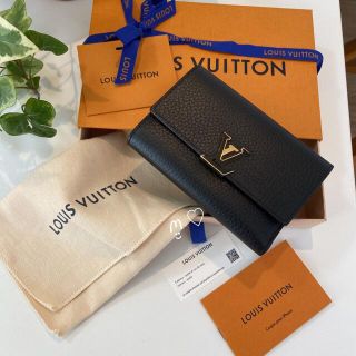 ルイヴィトン(LOUIS VUITTON)のルイヴィトン　ポルトフォイユカプシーヌコンパクト 三つ折り財布　ブラック現行美品(財布)