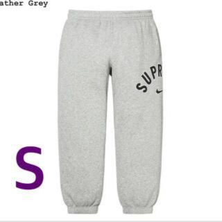 シュプリーム(Supreme)のSupreme Nike Arc Sweatpant グレー S(その他)