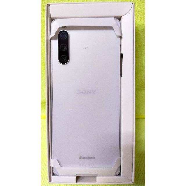 SONY(ソニー)の新品SO-52C 白 ドコモ スマートフォン5G Xperia10 IV スマホ/家電/カメラのスマートフォン/携帯電話(スマートフォン本体)の商品写真