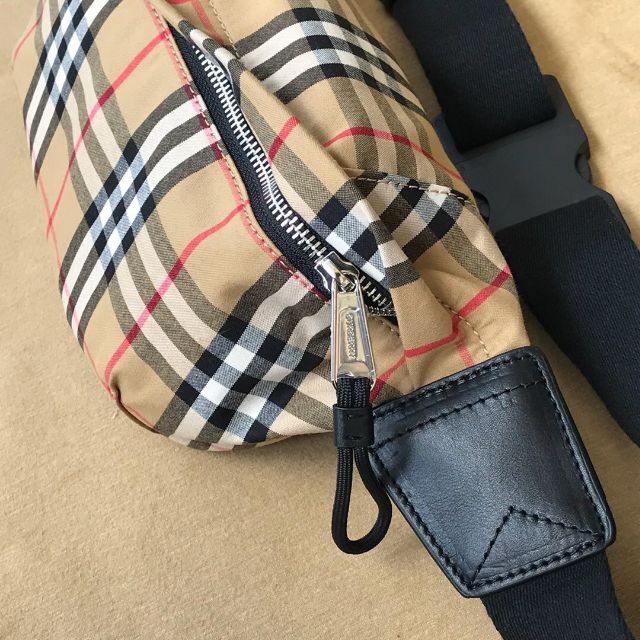 BURBERRY バーバリー ウエストバッグ ボディバッグ バムバッグ 商品の