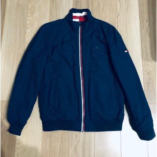 トミーヒルフィガー(TOMMY HILFIGER)のトミージーンズ　ジャケット　TOMMYJEANS  アウター(ナイロンジャケット)