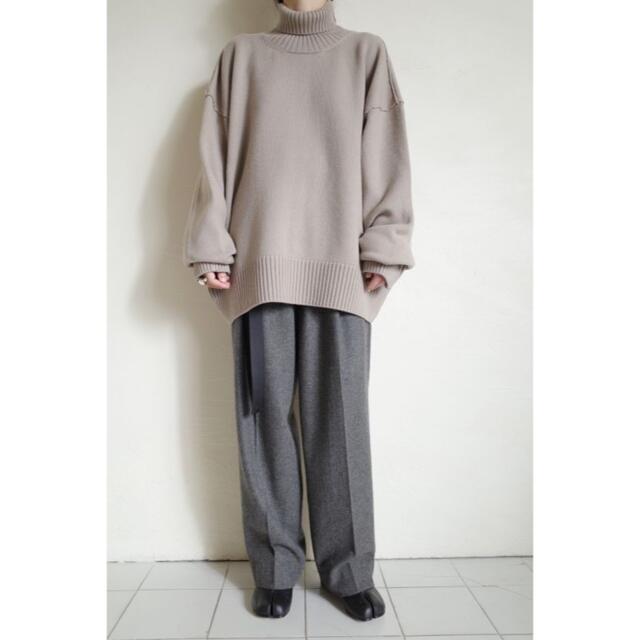 トップスstein OVERSIZED IMPRESSION HIGHNECK KNIT