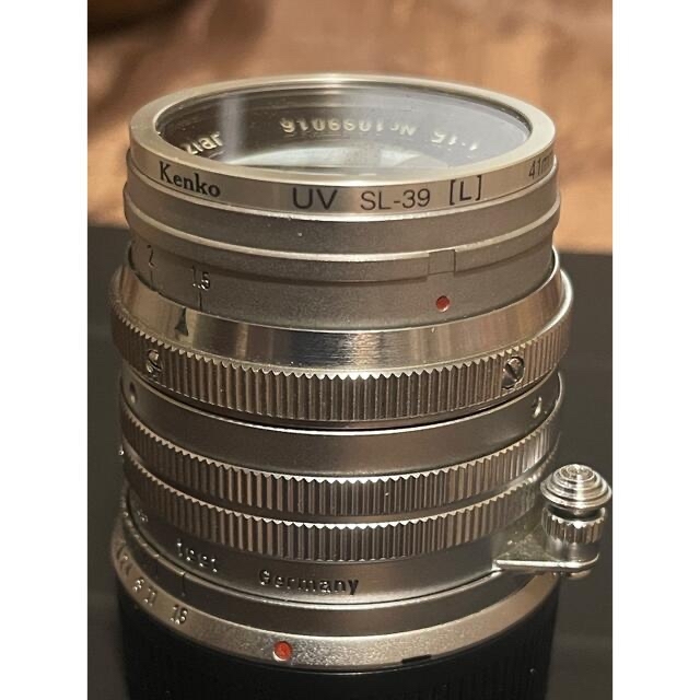 LEICA(ライカ)のLeica Summarit 50mm F1.5 前期Mマウント フィルター付き スマホ/家電/カメラのカメラ(レンズ(単焦点))の商品写真
