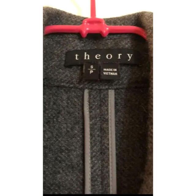 theory(セオリー)の美品　グレー　ロング　ピーコート レディースのジャケット/アウター(ロングコート)の商品写真