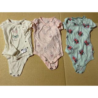 ベビーギャップ(babyGAP)のbabyGAP  半袖ロンパース　肌着　70(ロンパース)