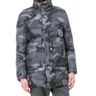 モンクレール(MONCLER)のサイズ3◆新品 本物◆モンクレール ガムブルー 迷彩ダウンコート ハーフ丈メンズ(ダウンジャケット)