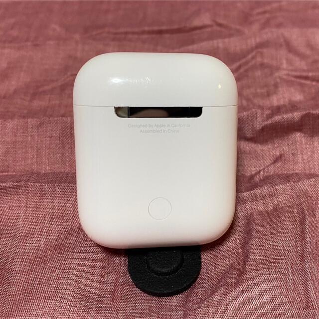 Apple(アップル)のエアーポッツ　AirPods エアーポッズ　充電ケース　充電機　充電　純正　正規 スマホ/家電/カメラのオーディオ機器(ヘッドフォン/イヤフォン)の商品写真