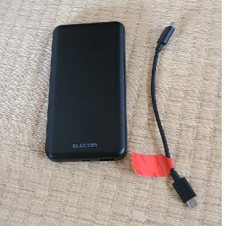 エレコム(ELECOM)の【mymn様専用】ELECOMモバイルバッテリー(新古・不良品)(バッテリー/充電器)