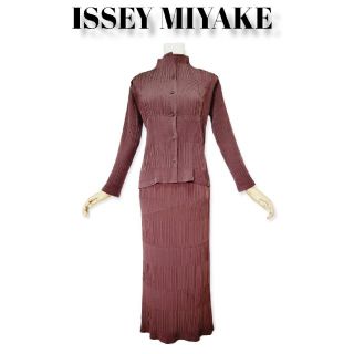 イッセイミヤケ ワンピースの通販 400点以上 | ISSEY MIYAKEの ...