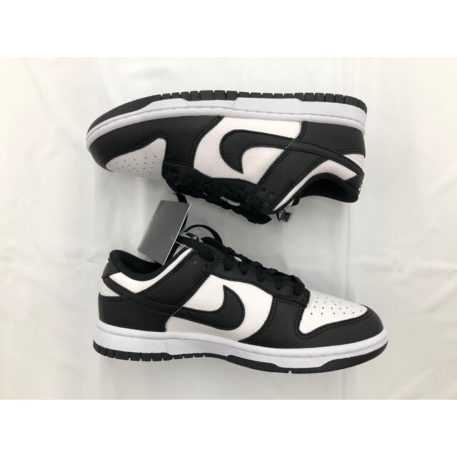 NIKE(ナイキ)のNIKE DUNK LOW BY YOU 24cm 白黒パンダ ナイキダンクロー メンズの靴/シューズ(スニーカー)の商品写真