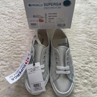 新品タグ付き　SUPERGA シルバー　23.0cm 36(スニーカー)