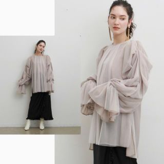 la belle Etude ボリュームギャザースリーブブラウス