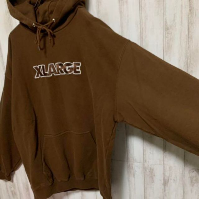 XLARGE 【人気色】 完売品 エクストララージ 刺繍 センターロゴ 超格安一点 【即完売モデル 】エクストララージ⭐︎センター刺繍ロゴ入りパーカー 希少 パーカー