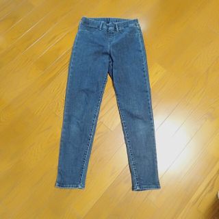 ユニクロ(UNIQLO)のユニクロ　スキニーパンツ150(パンツ/スパッツ)