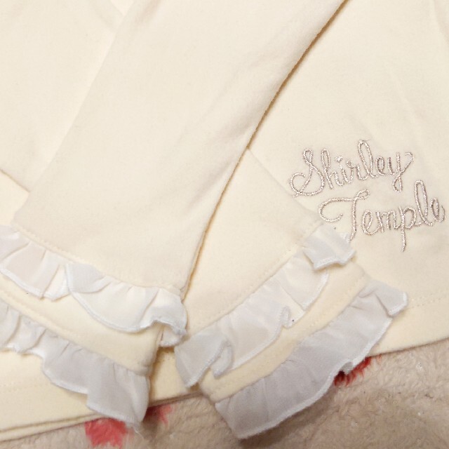 Shirley Temple(シャーリーテンプル)のシャーリーテンプル 90 フリル袖 キッズ/ベビー/マタニティのキッズ服女の子用(90cm~)(Tシャツ/カットソー)の商品写真
