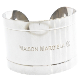 エムエムシックス(MM6)のMM6 Maison Margiela エムエムシックスメゾンマルジェラ 大判 シルバー バングル ロゴ(バングル/リストバンド)