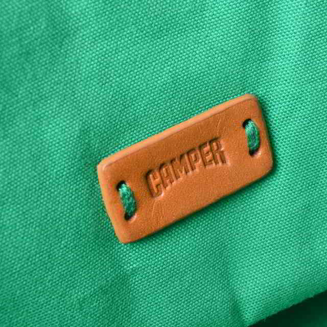 CAMPER(カンペール)のCAMPER 編み込み ハンドバッグ レディースのバッグ(ハンドバッグ)の商品写真