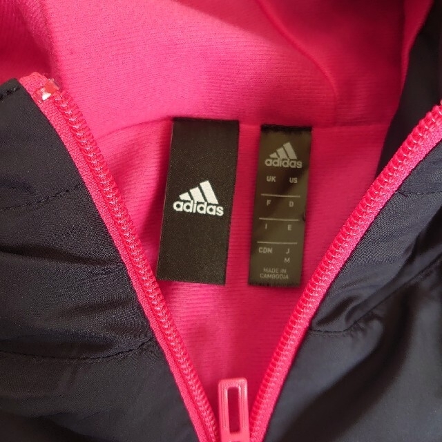 adidas(アディダス)のadidas アディダス　シャカシャカ上下　ウィンドブレーカー スポーツ/アウトドアのスポーツ/アウトドア その他(その他)の商品写真