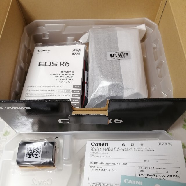 Canon(キヤノン)のくろすけさん専用【新品・未使用】キャノン EOS R6 ボディ スマホ/家電/カメラのカメラ(ミラーレス一眼)の商品写真