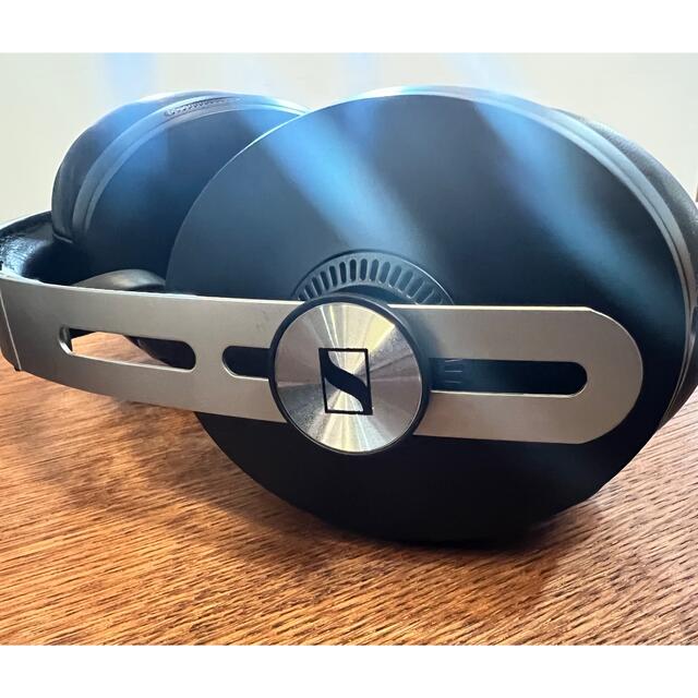 SENNHEISER(ゼンハイザー)のSennheiser Momentum Wireless3 スマホ/家電/カメラのオーディオ機器(ヘッドフォン/イヤフォン)の商品写真