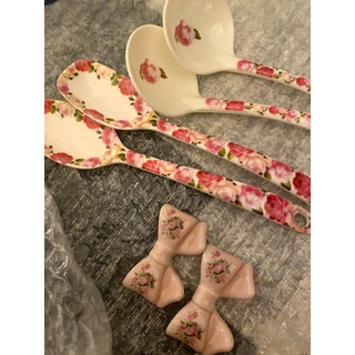 薔薇　スプーン　箸置きセット(収納/キッチン雑貨)
