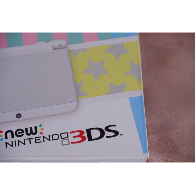 Nintendo 3DS NEW 本体 ホワイト +ソフト4本 6