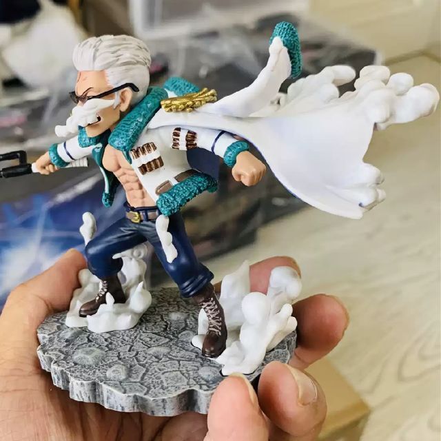 ワンピース スモーカー 海軍中将 ガレージキット フィギュア ワンピース スモーカー 海軍中将 ガレージキット フィギュア