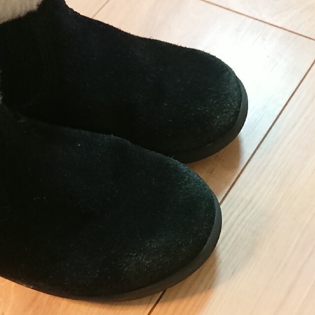 UGG(アグ)のUGG ブーツ 17cm キッズ/ベビー/マタニティのキッズ靴/シューズ(15cm~)(ブーツ)の商品写真