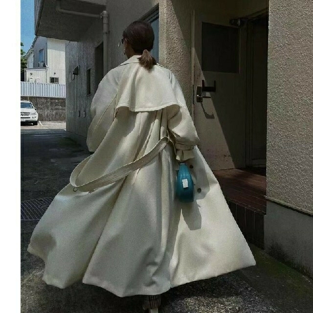 SUPERIOR FLARE TRENCH COAT (アイボリー:Mサイズ