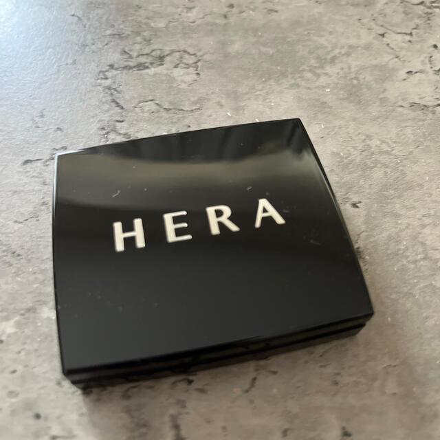 【美品】HERA アイシャドウ 9号 コスメ/美容のベースメイク/化粧品(アイシャドウ)の商品写真