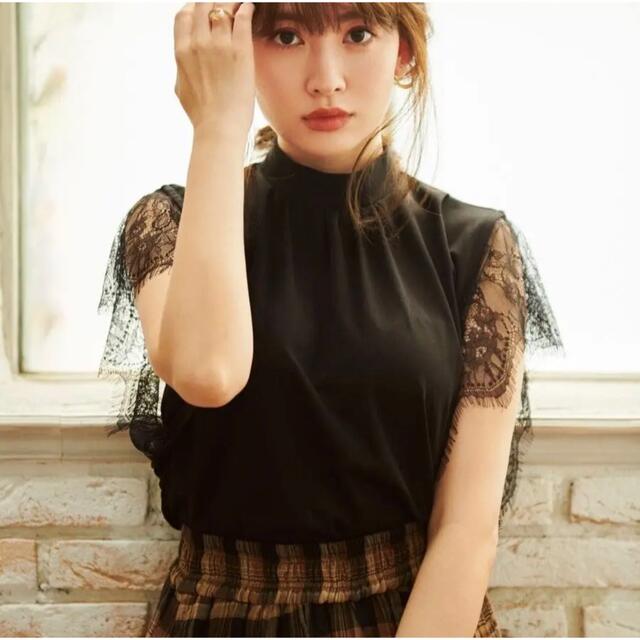 herlipto Butterfly Silk Touch Lace Top