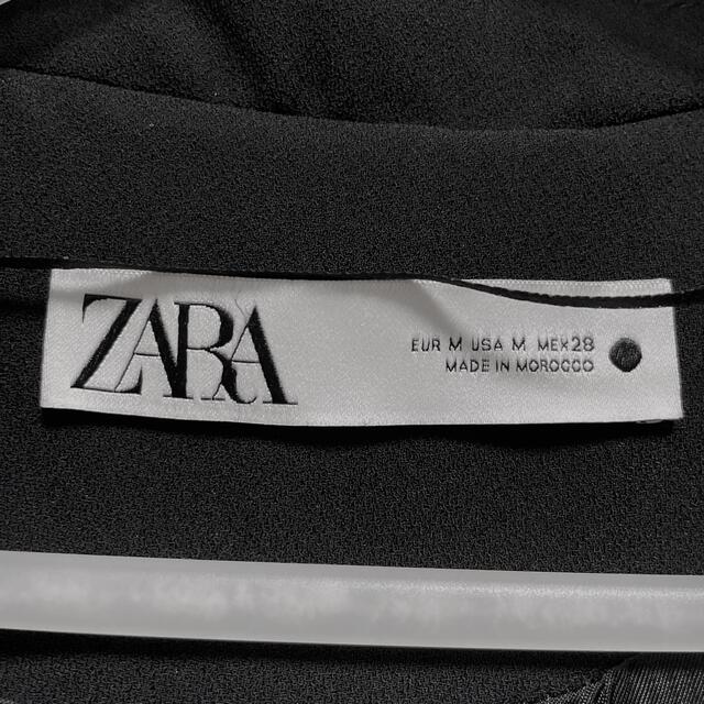 ZARA(ザラ)のZARA スリット入りベスト Mサイズ レディースのトップス(ベスト/ジレ)の商品写真