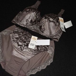 ワコール ブラ&ショーツセットの通販 10,000点以上 | Wacoalの