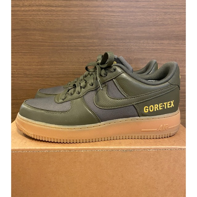 NIKE(ナイキ)の【完売品】NIKE AIR FORCE 1 GORE-TEX／OLIVE メンズの靴/シューズ(スニーカー)の商品写真