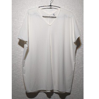 ユニクロ(UNIQLO)のUNIQLO　クレープジャージーTシャツ　ホワイト　M(シャツ/ブラウス(半袖/袖なし))