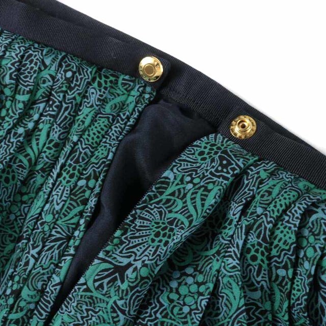 Drawer(ドゥロワー)のドゥロワー ジョーゼットプリントプリーツスカート ロング シルク 36 S 緑 レディースのスカート(ロングスカート)の商品写真