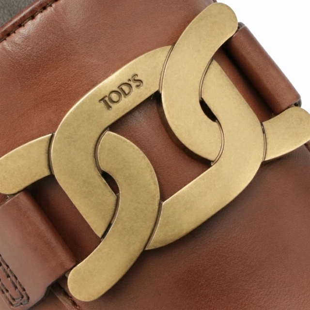 TOD'S(トッズ)のTOD'S スムースレザー ローファー メタルチェーン レディースの靴/シューズ(ローファー/革靴)の商品写真