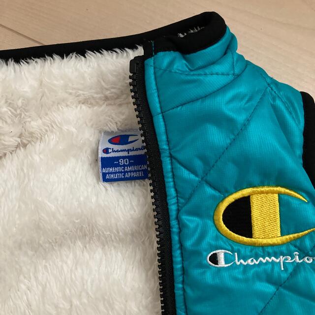 Champion(チャンピオン)のチャンピオン90サイズ キッズ/ベビー/マタニティのキッズ服男の子用(90cm~)(ジャケット/上着)の商品写真