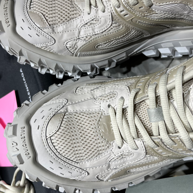 BALENCIAGA DEFENDER スニーカー サイズ 41 | forext.org.br