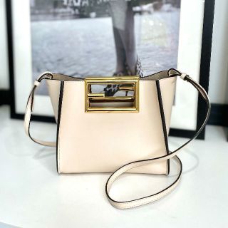 フェンディ ショルダーバッグ(レディース)の通販 4,000点以上 | FENDI ...